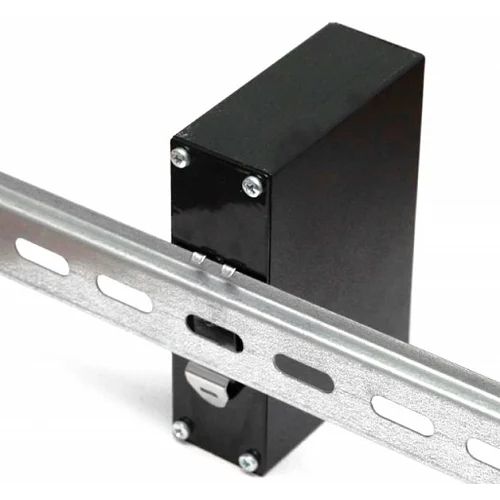 Универсальный однопортовый медиаконвертер (1Гбит/с / 100Мбит/с) Порт RJ-45 с автоопределением скорости (10/100/1000 Мбит/с)